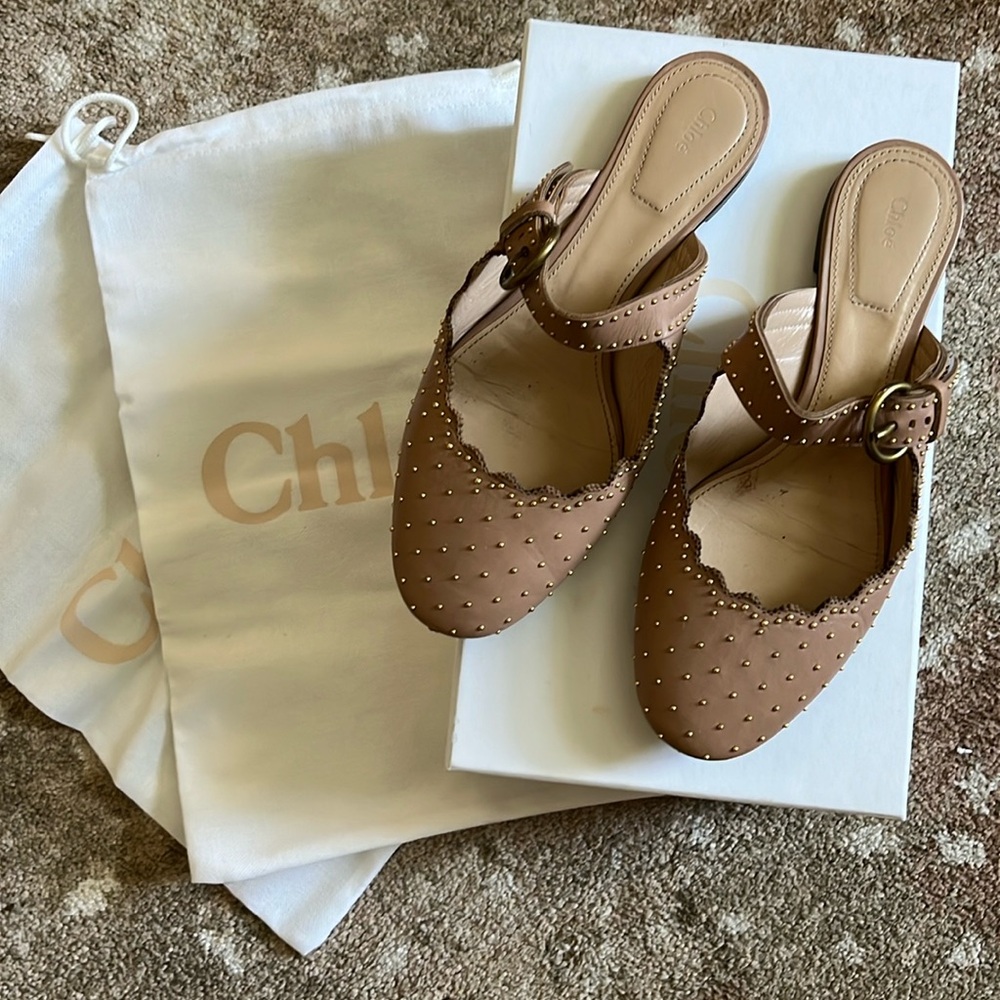 Chloe  Lauren mule scalloped trim gold-tone studs size 36.5 nude CH30726